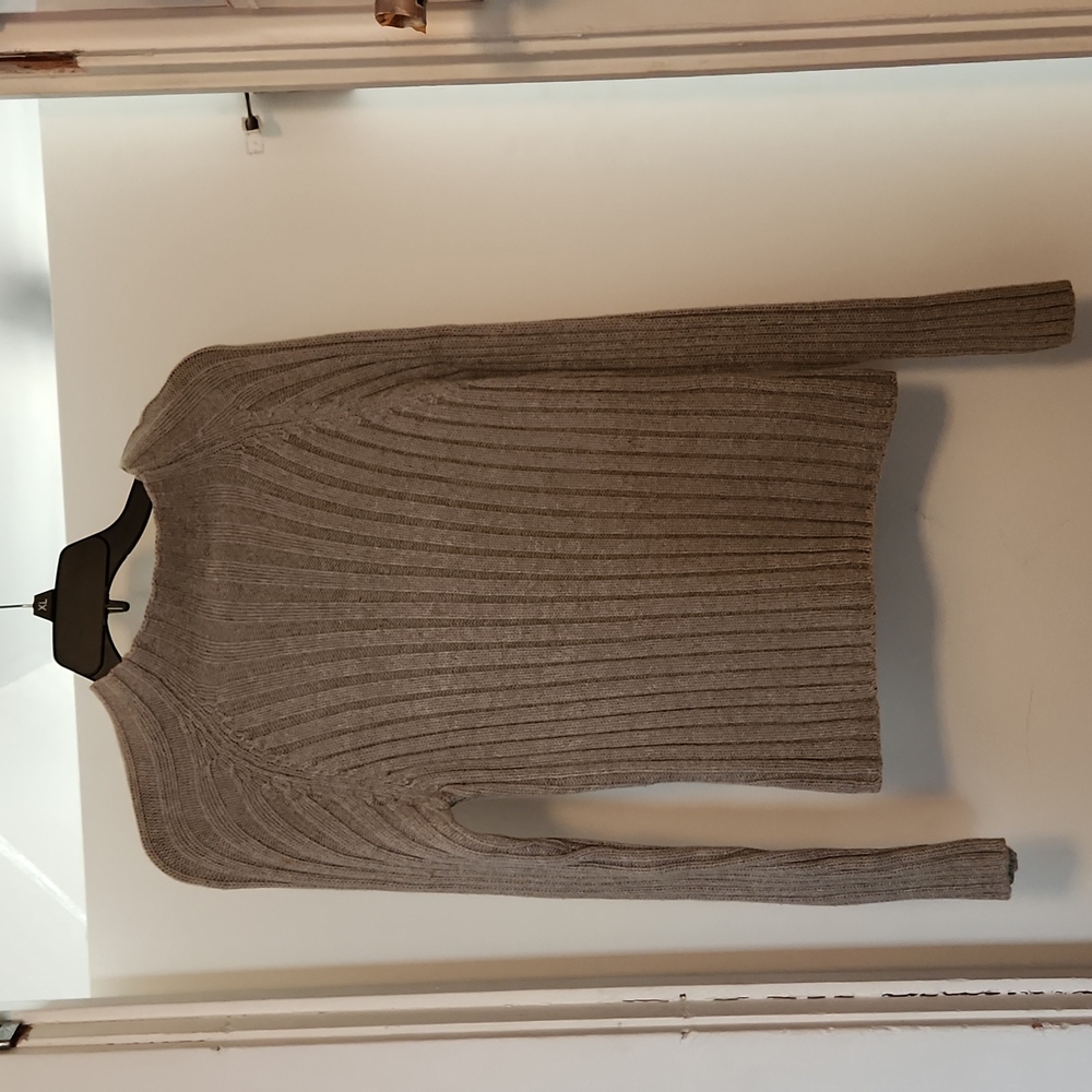 Tunic long-sleeve sweater